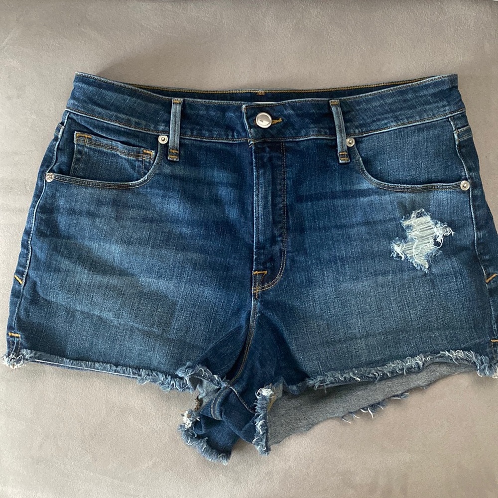high waisted denim shorts